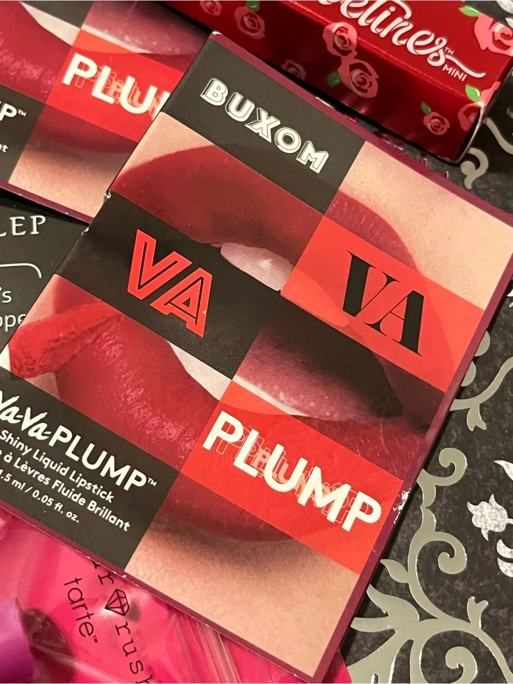 12pc Multi-Brand Lip Makeup Bundle - NYX Tarte Urban Decay Buxom.